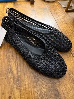 NWT H&M woven ballet flats